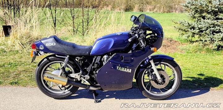 Yamaha XJ 650 dobová sport. úprava 1982