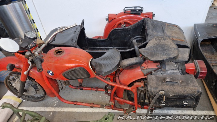 Dněpr Ostatní modely  1800