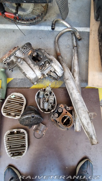 Dněpr Ostatní modely  1800