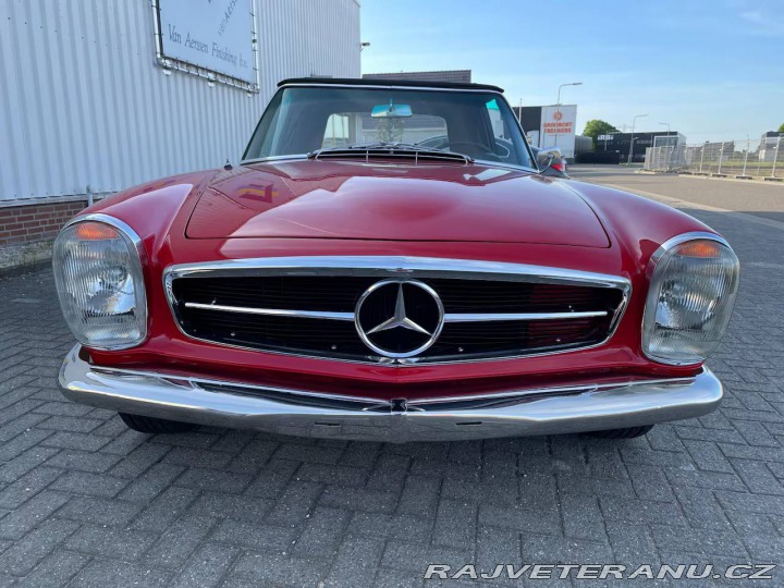 Mercedes-Benz 230 SL W113 1967