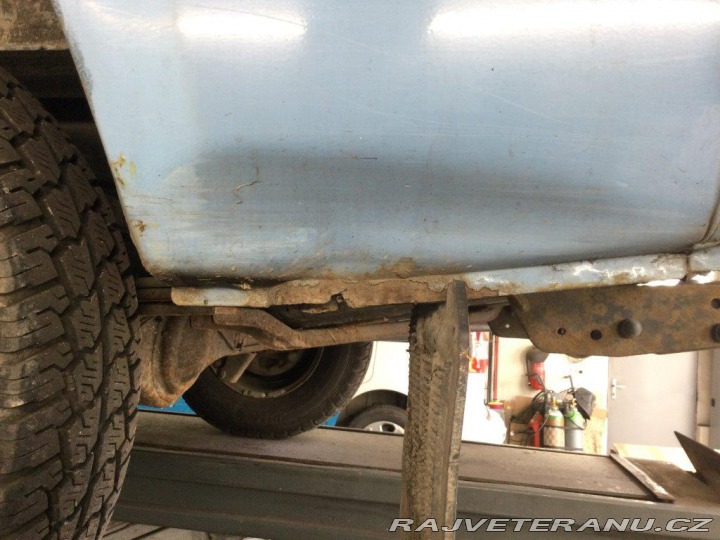 Ford Transit mikrobus 9 míst 1990