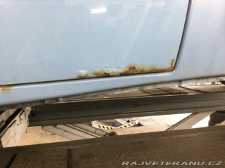 Ford Transit mikrobus 9 míst 1990