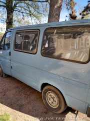 Ford Transit mikrobus 9 míst 1990