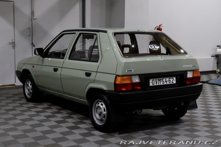 Škoda Favorit 1.3 46 kW 136 L 1988