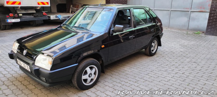 Škoda Favorit Black Line 1993