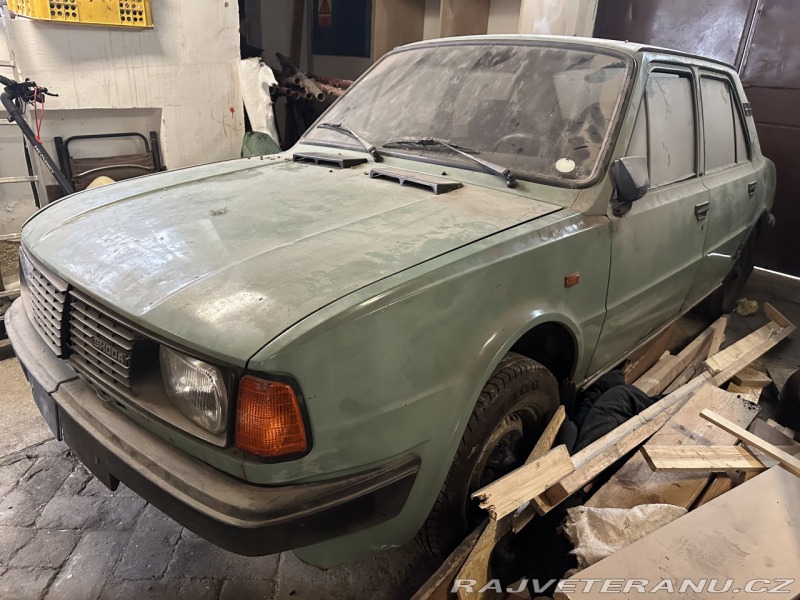 Škoda 105 