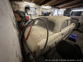 Mercedes-Benz 190  1900