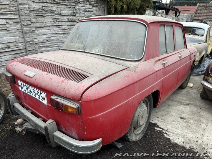 Renault 8 REZERVACE 1900