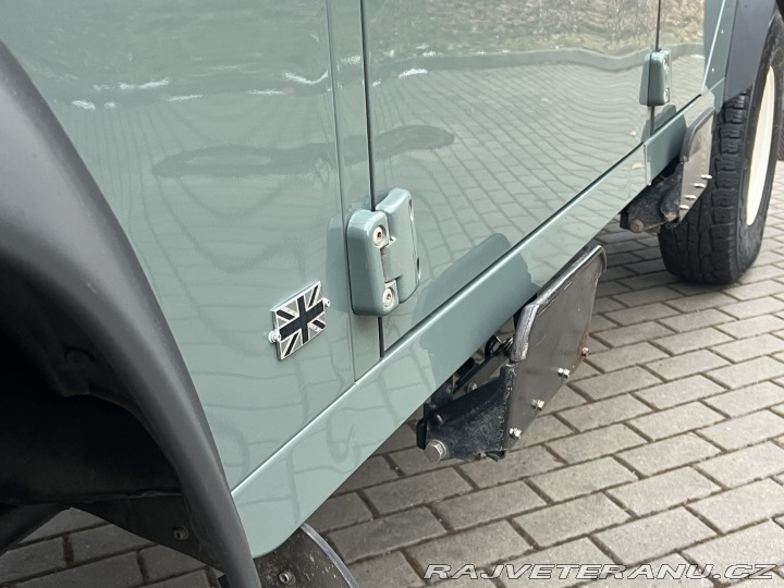 Land Rover Defender 110 Station Wagon 2015