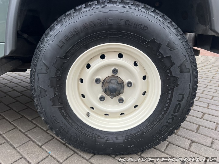 Land Rover Defender 110 Station Wagon 2015