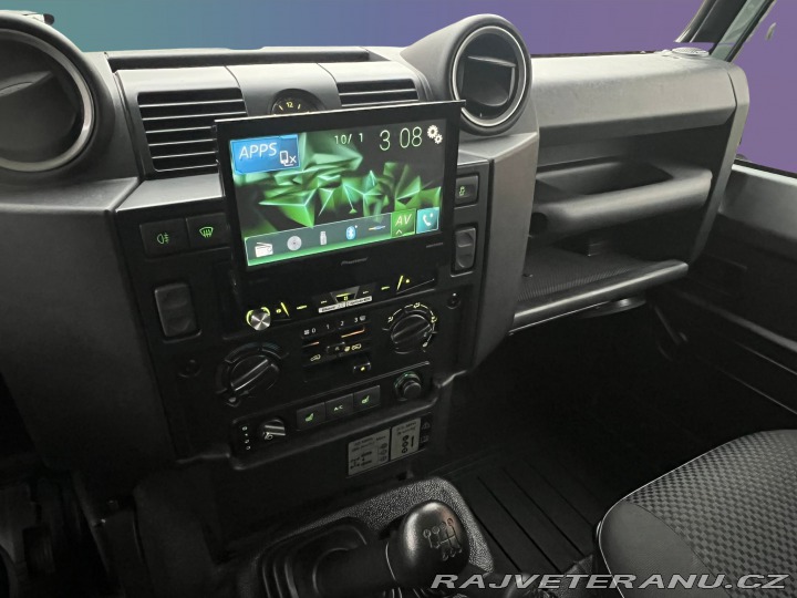 Land Rover Defender 110 Station Wagon 2015