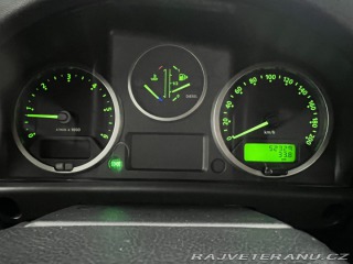 Land Rover Defender 110 Station Wagon 2015