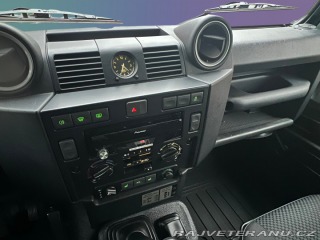 Land Rover Defender 110 Station Wagon 2015