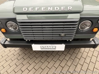 Land Rover Defender 110 Station Wagon 2015