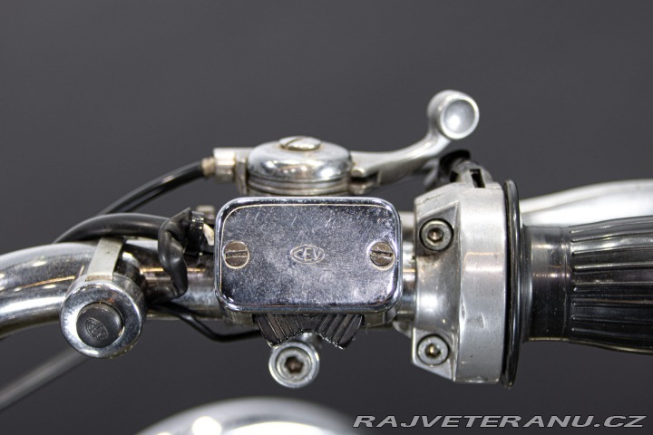 Moto Guzzi Falcone NUOVO FALCONE 500 1973