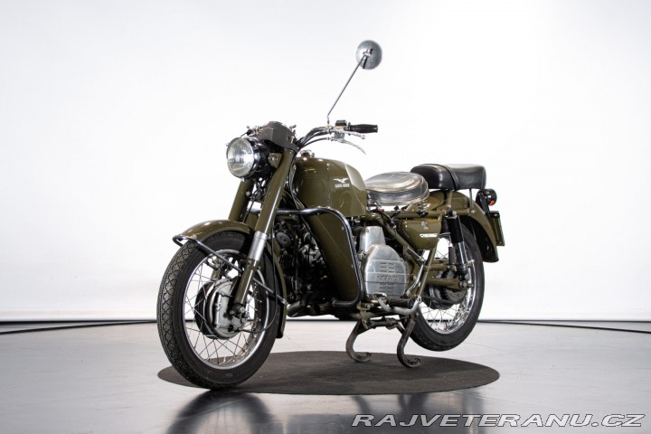 Moto Guzzi Falcone NUOVO FALCONE 500 1973