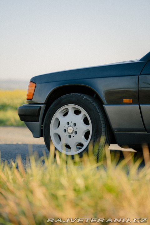 Mercedes-Benz 190  1990
