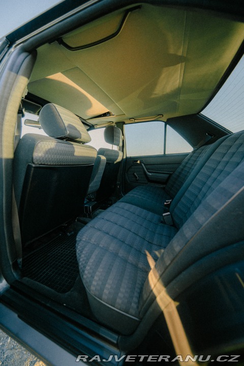 Mercedes-Benz 190  1990