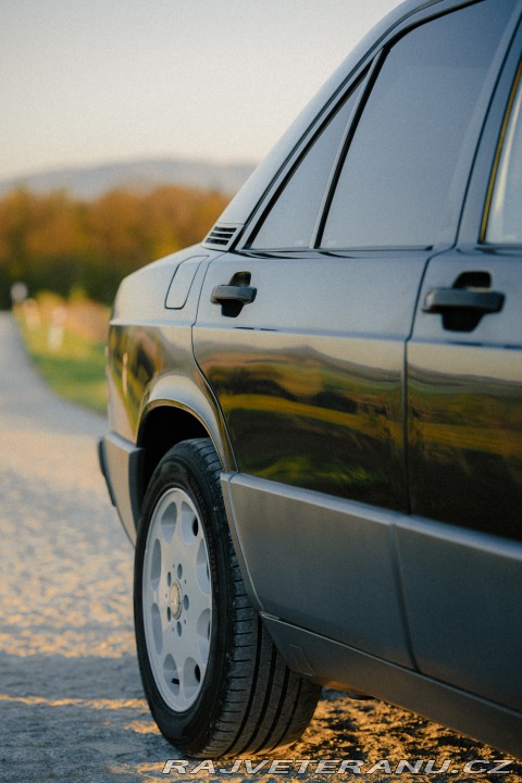Mercedes-Benz 190  1990