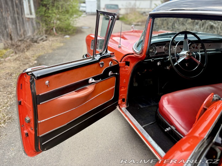 Buick Special Riviera Sedan 1955