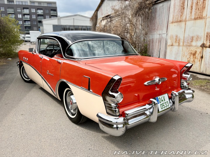 Buick Special Riviera Sedan 1955