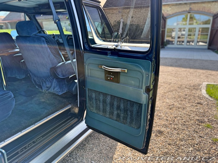Chevrolet G20 5.0 V8 Tra-Tech 1.majitel 1986