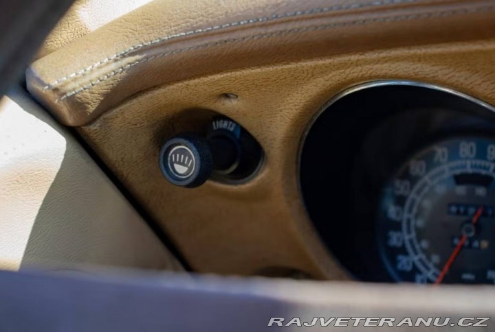 Chevrolet Corvette C3 Stingray 350 1976