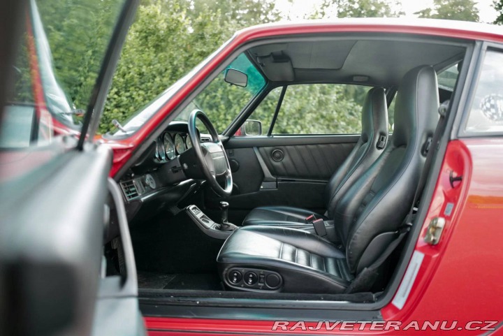 Porsche Ostatní modely 964 Carrera 2 1989