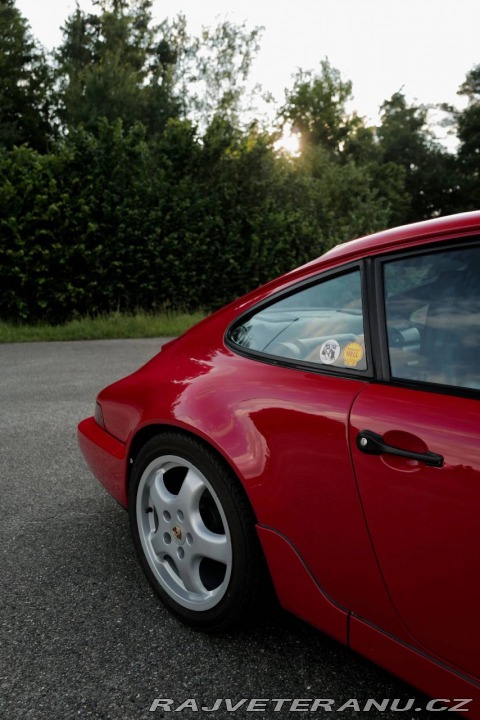 Porsche Ostatní modely 964 Carrera 2 1989