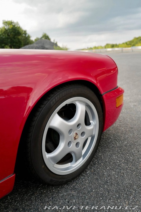 Porsche Ostatní modely 964 Carrera 2 1989
