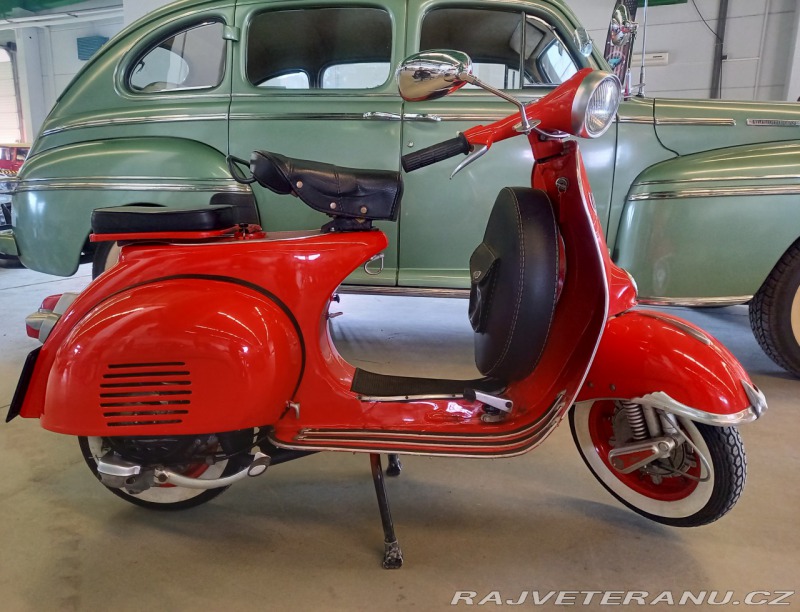 Ostatní značky Ostatní modely Vespa Super 150 -Bílé SPZ