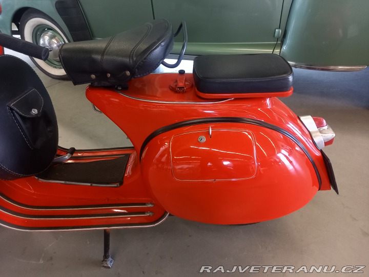 Ostatní značky Ostatní modely Vespa Super 150 -Bílé SPZ 1964