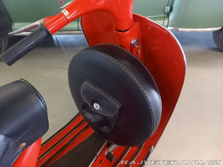 Ostatní značky Ostatní modely Vespa Super 150 -Bílé SPZ 1964