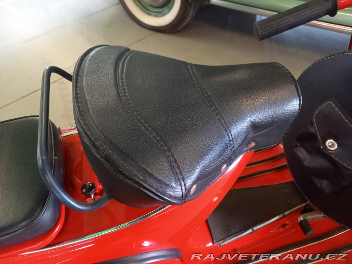 Ostatní značky Ostatní modely Vespa Super 150 -Bílé SPZ 1964