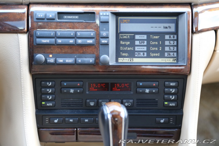 BMW 7 750iXL L7 1999