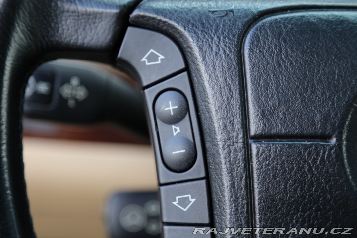 BMW 7 750iXL L7 1999