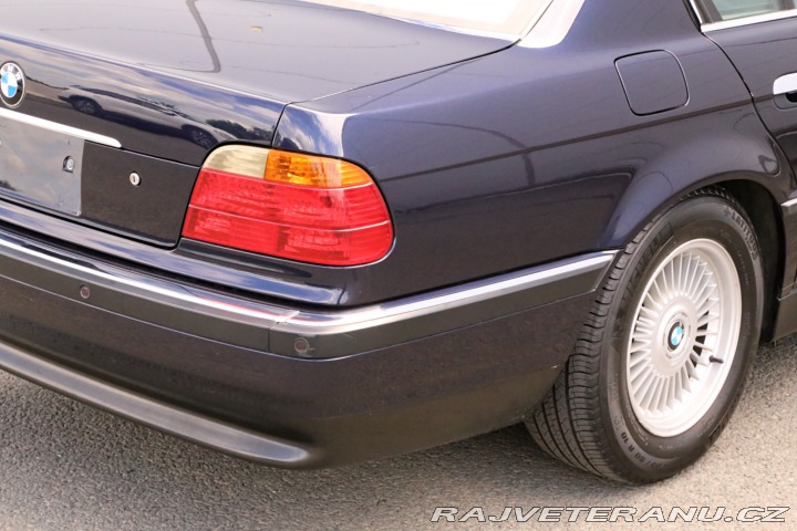 BMW 7 750iXL L7 1999