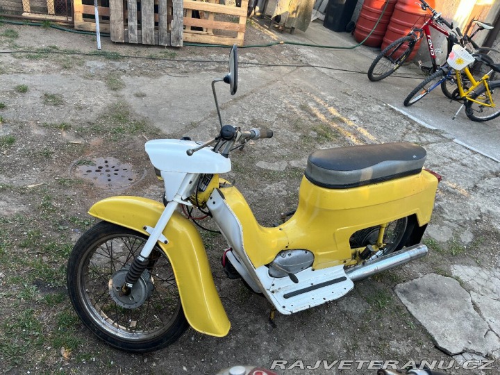 Jawa 250 pérák 1947