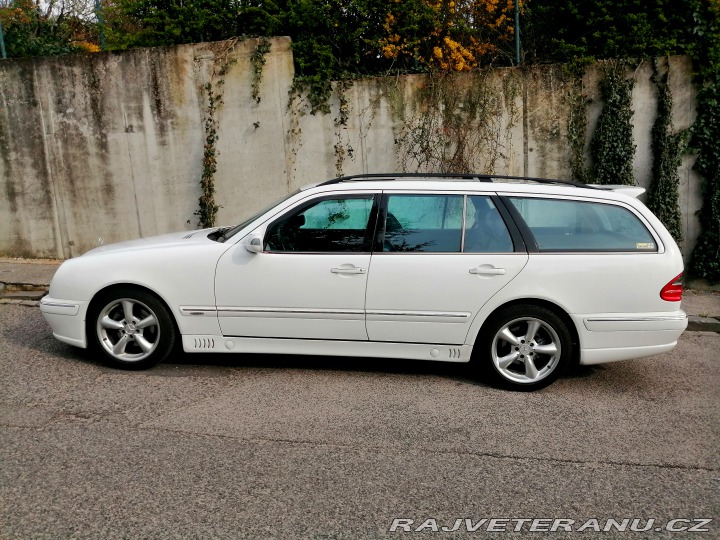 Mercedes-Benz E S210 2001