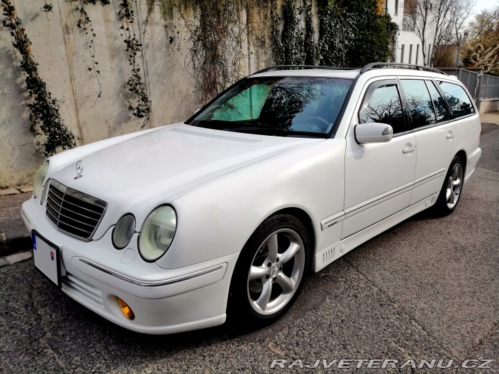 Mercedes-Benz E S210 2001
