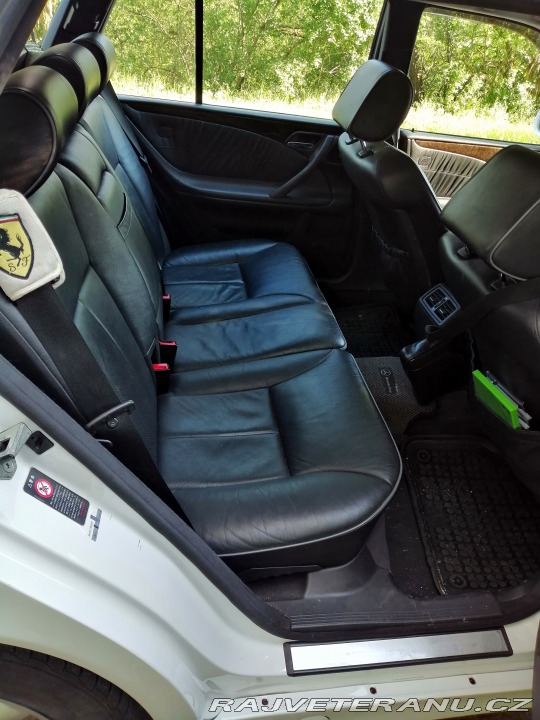 Mercedes-Benz E S210 2001