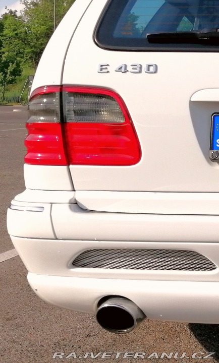 Mercedes-Benz E S210 2001