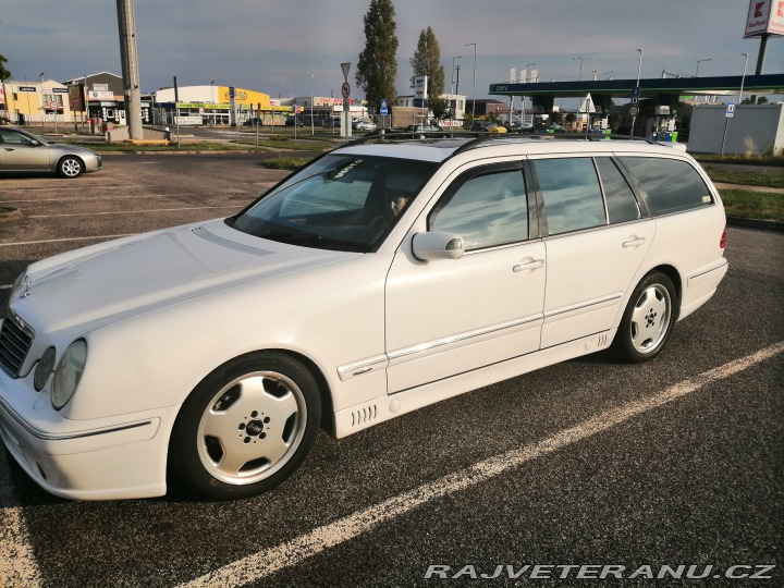 Mercedes-Benz E S210 2001