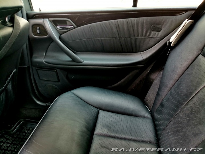 Mercedes-Benz E S210 2001