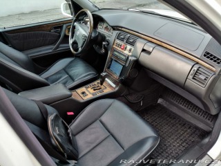 Mercedes-Benz E S210 2001