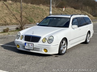 Mercedes-Benz E S210 2001