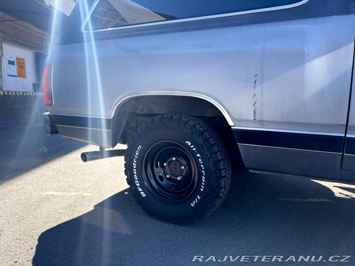 Dodge Ostatní modely Ramcharger 1983