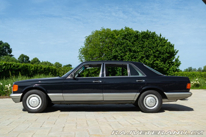 Mercedes-Benz 500 SEL 1985