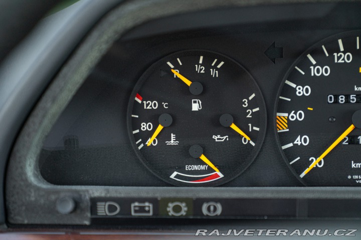 Mercedes-Benz 500 SEL 1985