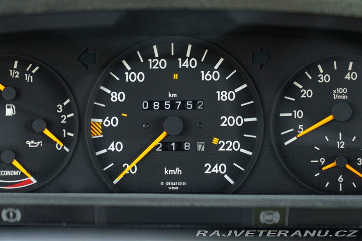 Mercedes-Benz 500 SEL 1985